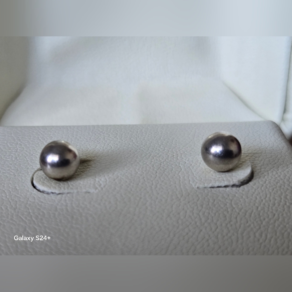 Elegant Silver Sterling 925 Stud Earrings
